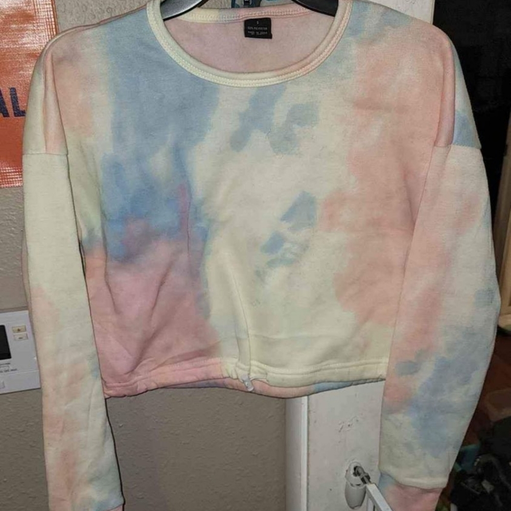 Pink, blue and white tye dye crop top